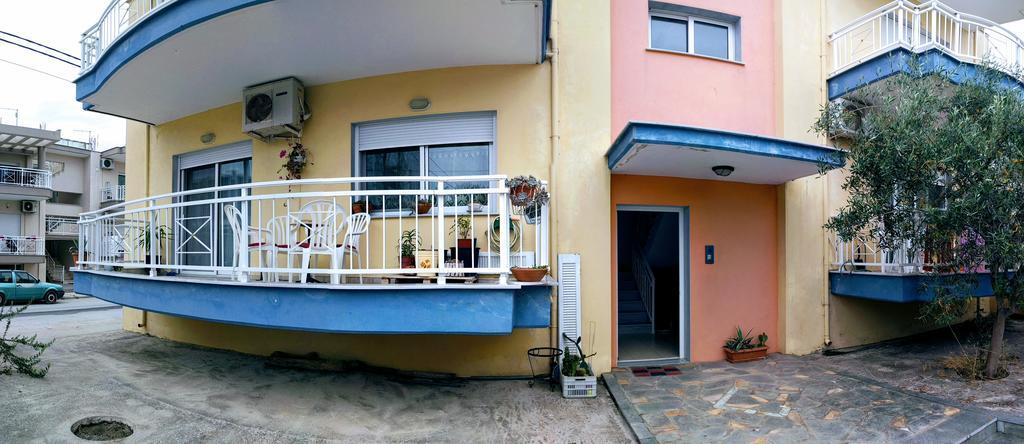 Dimitris Luxury Apartment เกราโมตี ภายนอก รูปภาพ