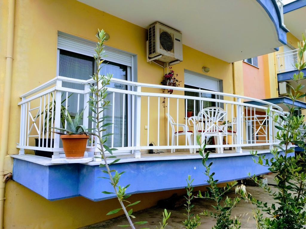 Dimitris Luxury Apartment เกราโมตี ภายนอก รูปภาพ