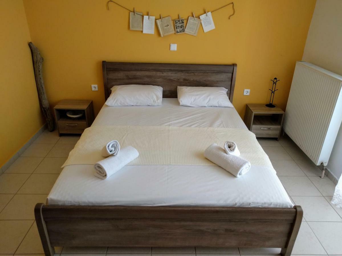 Dimitris Luxury Apartment เกราโมตี ภายนอก รูปภาพ