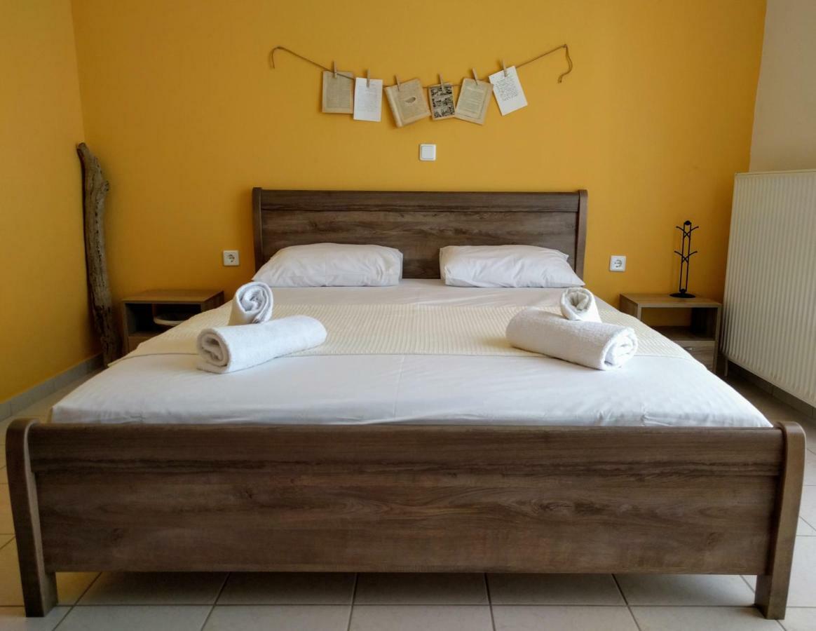 Dimitris Luxury Apartment เกราโมตี ภายนอก รูปภาพ