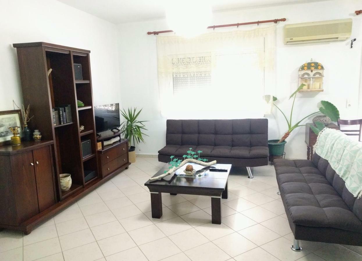 Dimitris Luxury Apartment เกราโมตี ภายนอก รูปภาพ